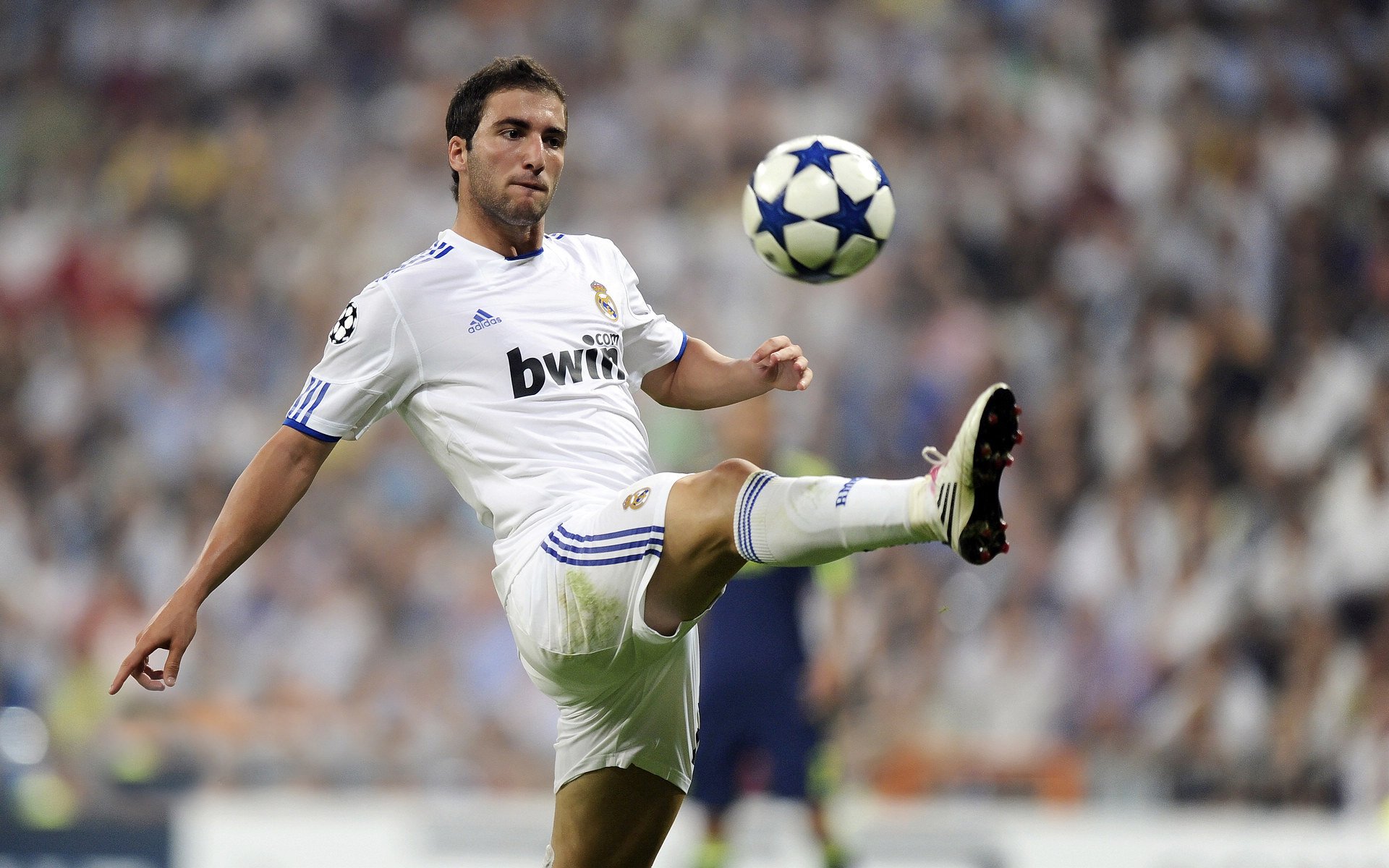 德布劳内连续十场比赛得分超过赛况扑朔迷离，热火挑战极限！